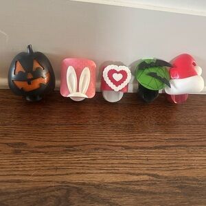 Yankee Candle: Set of 5 Seasonal Wallflower Plugs & 3 candle toppers